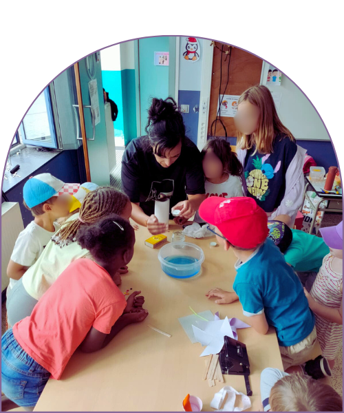 KiffetSens asbl, activités pédagogiques en école et institutions, enfants de 3 à 12 ans, province de Namur (2) Kiff&Sens asbl, Maryam, art et cohésion de groupe